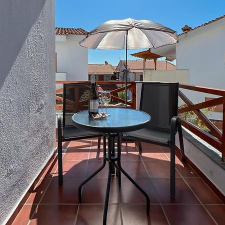 פורקה Joseph Village Apartments מראה חיצוני תמונה