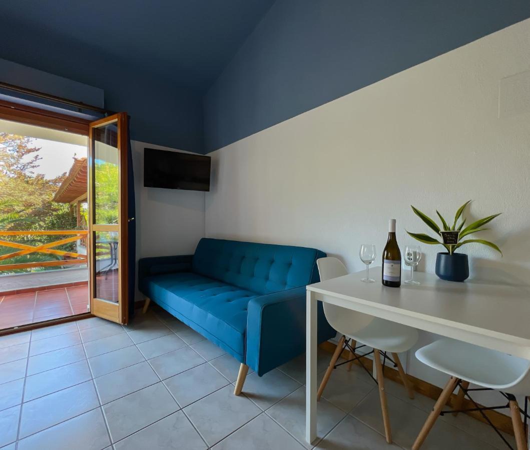 פורקה Joseph Village Apartments מראה חיצוני תמונה