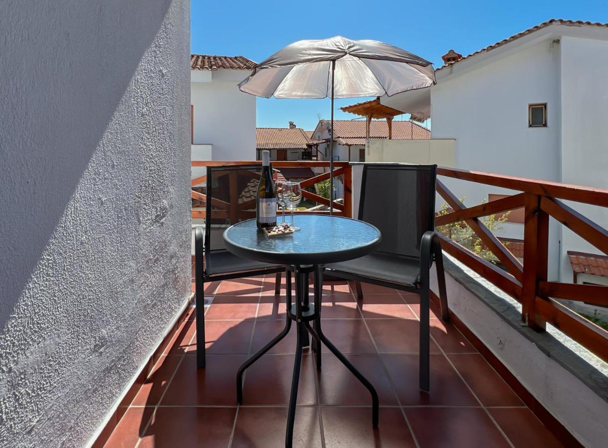 פורקה Joseph Village Apartments מראה חיצוני תמונה