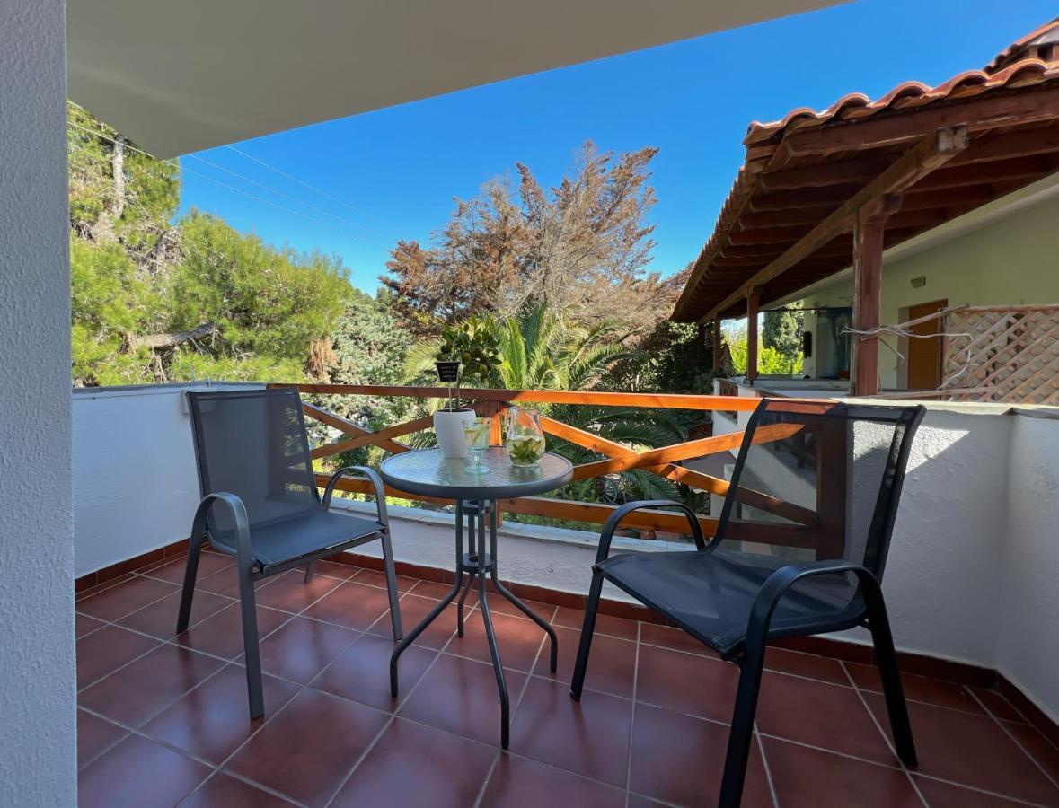 פורקה Joseph Village Apartments מראה חיצוני תמונה