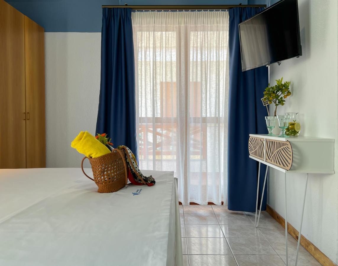 פורקה Joseph Village Apartments מראה חיצוני תמונה